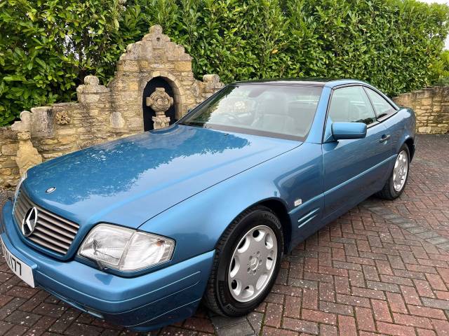 Mercedes-Benz SL Series 3.2 SL320 2dr Auto [5] Convertible Petrol Blue